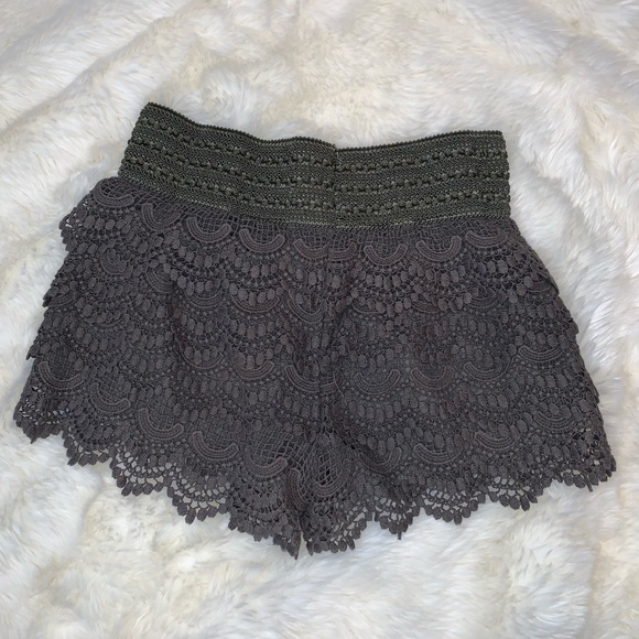 Green skort - Picture 2 of 2